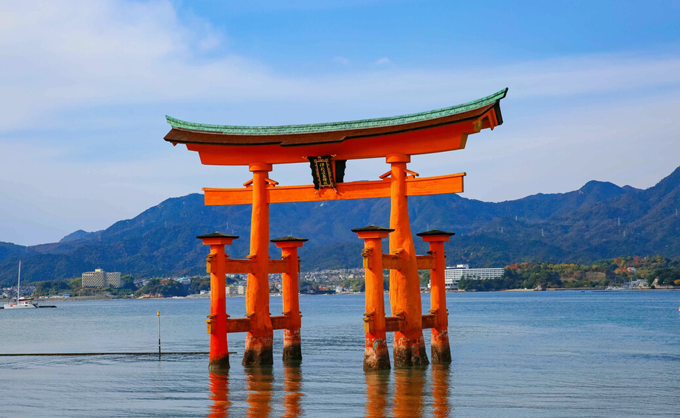 蘆之湖海上鳥居